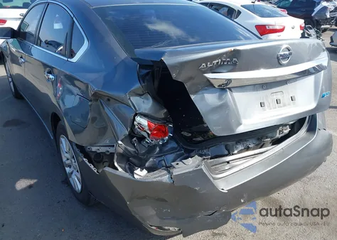 2014 Nissan Altima 2.5 S z USA, uszkodzony, nr VIN 1N4AL3AP4EN389699